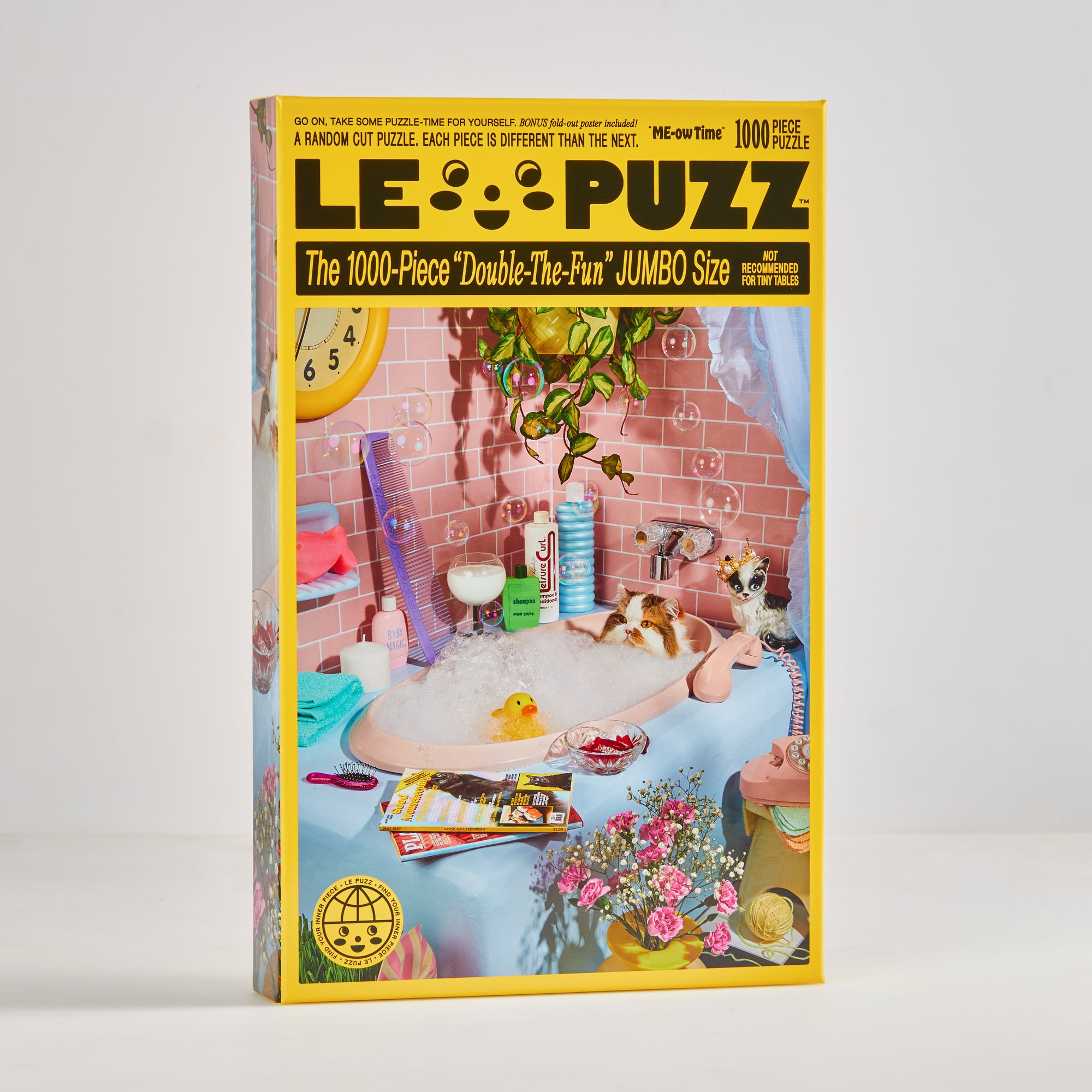 Le Puzz ME-ow Time 1000-piece jigsaw puzzle box front, featuring Paisley the cat in a retro pink bathroom scene